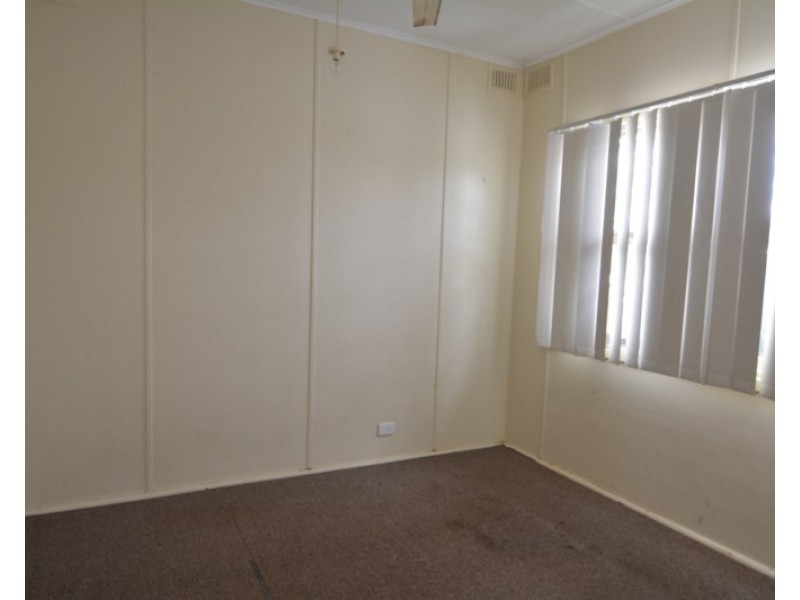 11 Killicoat Street, Carnarvon WA 6701