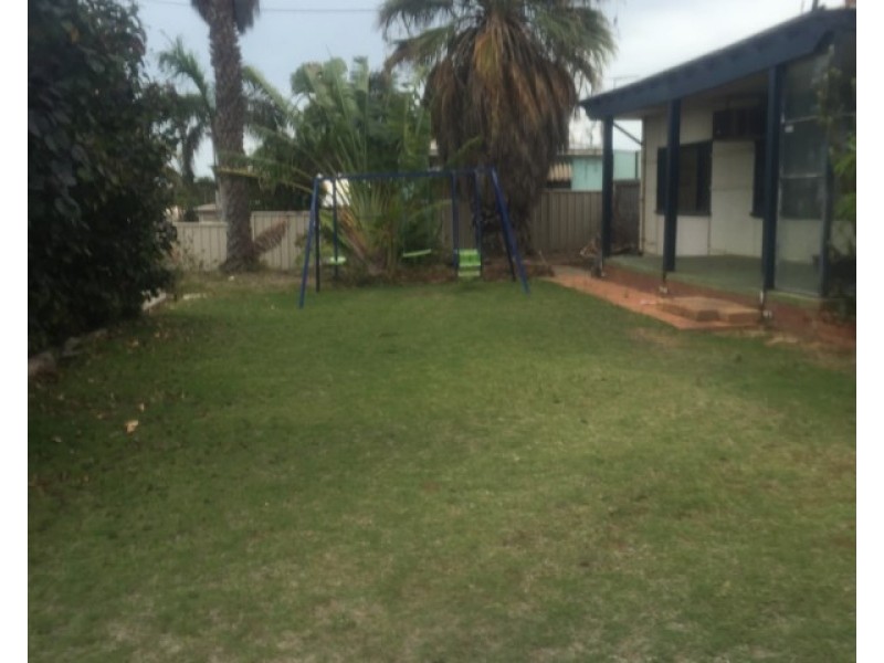 9 Hammond Street, Carnarvon WA 6701