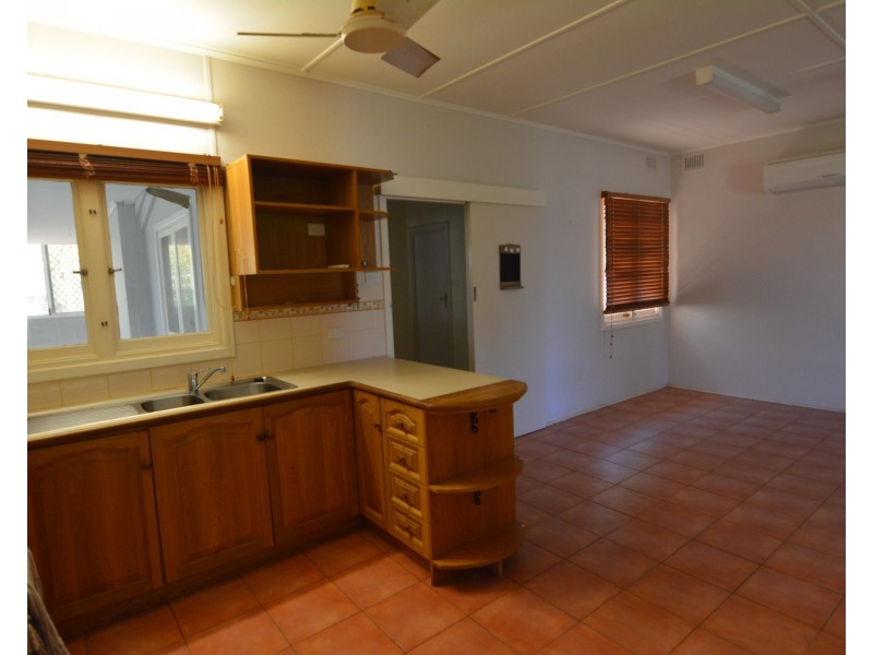 9 Ridley Place, Carnarvon WA 6701