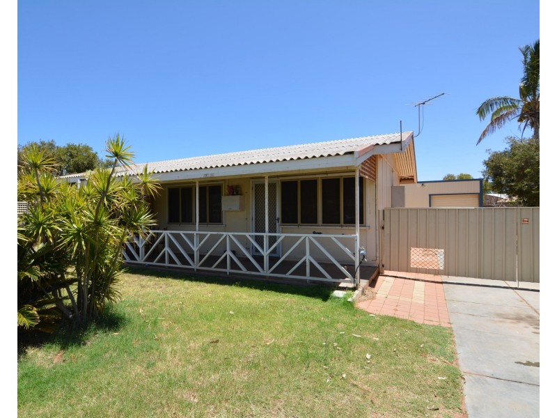 9 Ridley Place, Carnarvon WA 6701