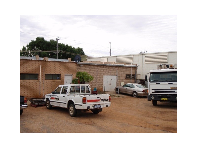 Unit 3, 14 Egan Street, Carnarvon WA 6701