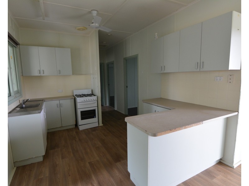 8 Beckett Street, Carnarvon WA 6701