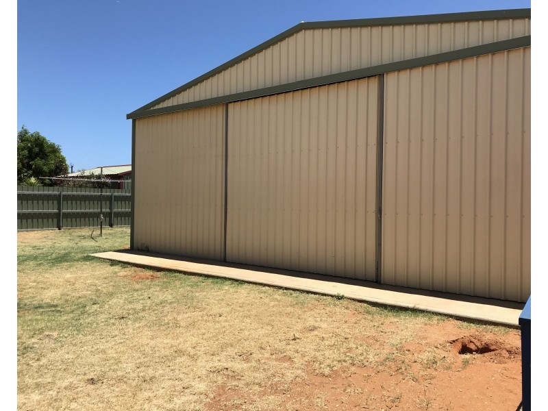 24 McNish Street, Carnarvon WA 6701