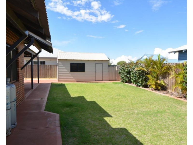 32 Yardi Quays, Carnarvon WA 6701