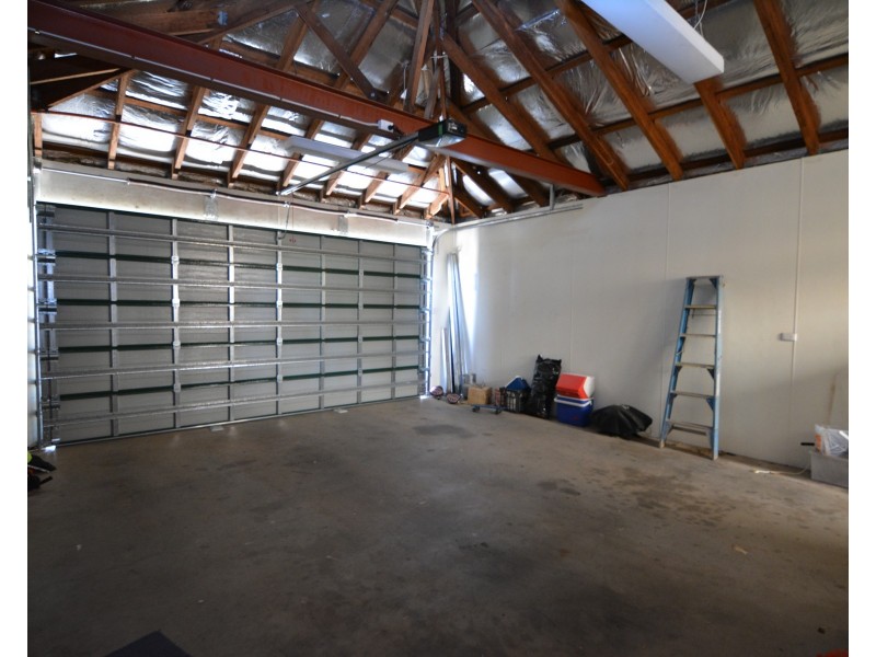 2 Bird Street, Carnarvon WA 6701