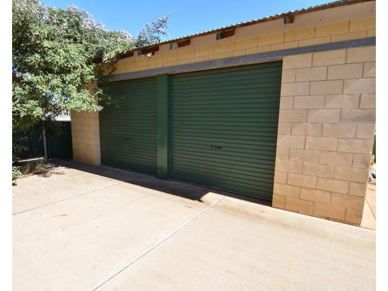 2 Bird Street, Carnarvon WA 6701