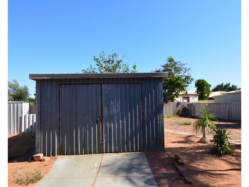 8 Lukis Place, Carnarvon WA 6701