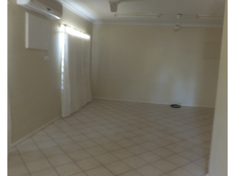 7 Tuckey Court, Carnarvon WA 6701