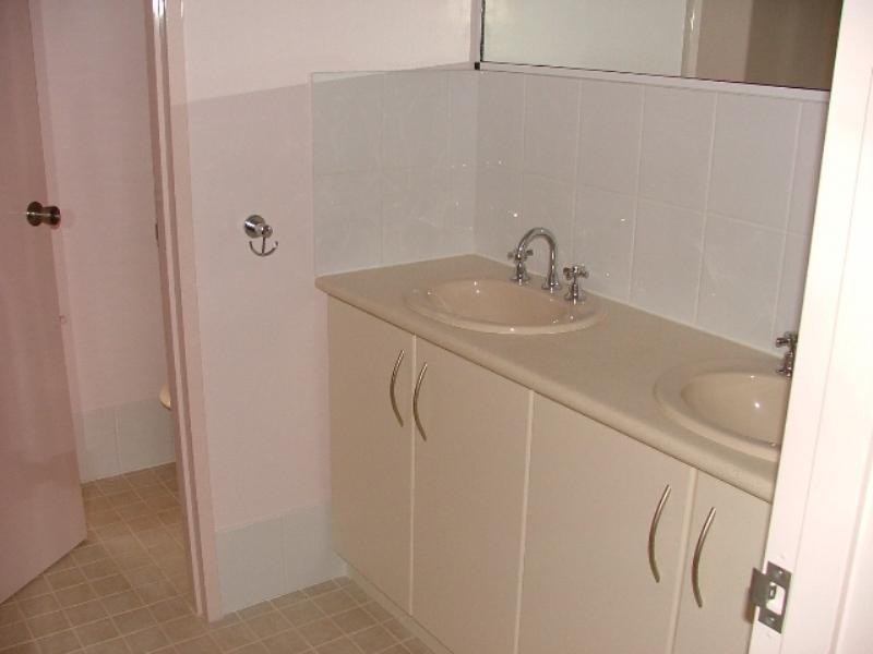 4 Mindirra Crescent, Carnarvon WA 6701