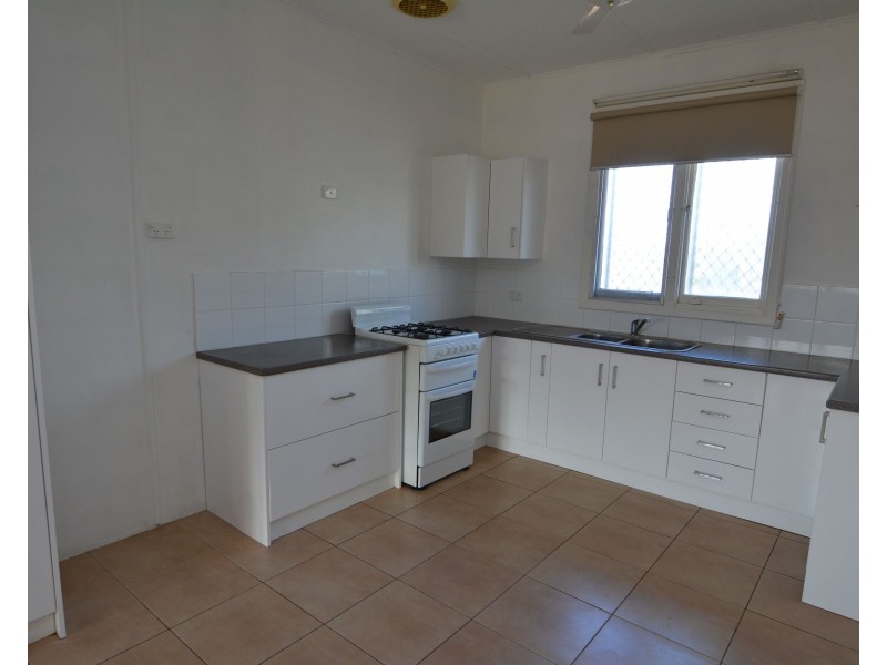 18A Ridley Place, Carnarvon WA 6701