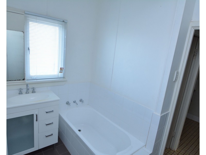 18A Ridley Place, Carnarvon WA 6701