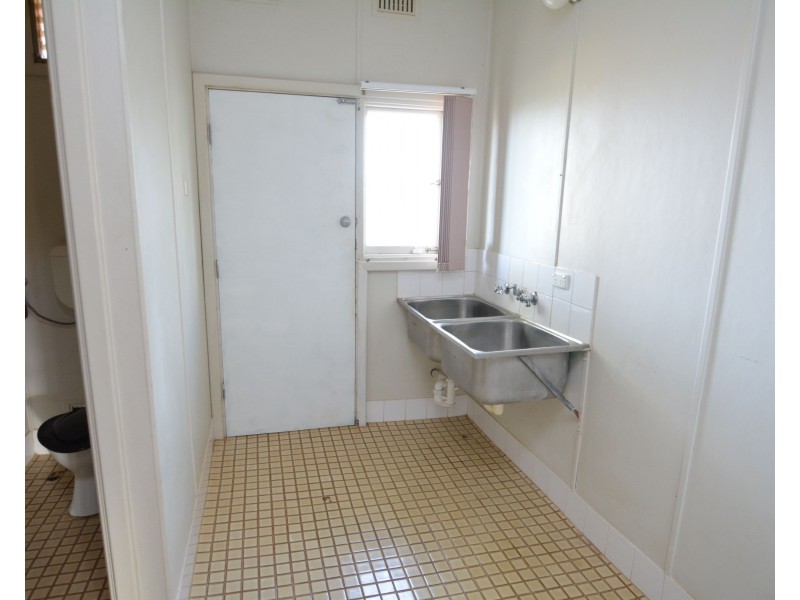 18A Ridley Place, Carnarvon WA 6701