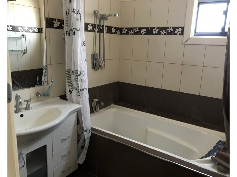 6 Shallcross Street, East Carnarvon WA 6701