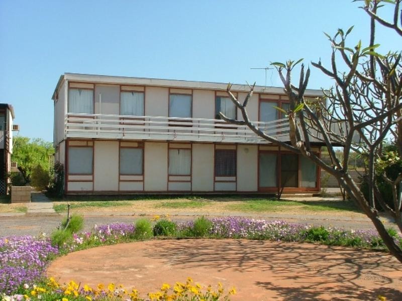 15 and 16, 1 Hearn Place, Carnarvon WA 6701