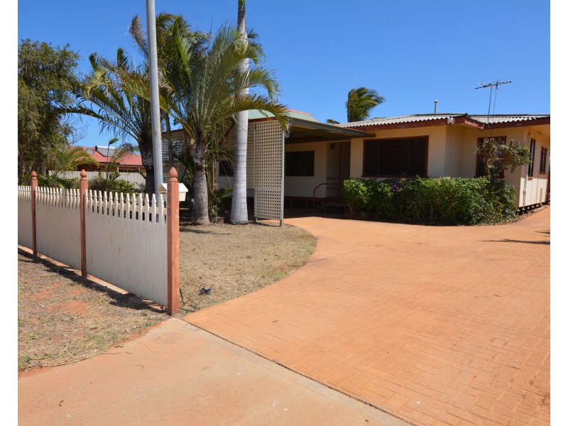 263 Robinson Street, Carnarvon WA 6701