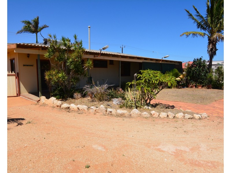 263 Robinson Street, Carnarvon WA 6701