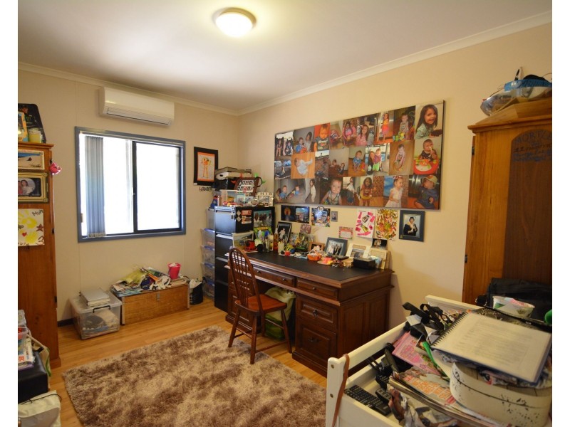 11 Finnerty Street, Carnarvon WA 6701