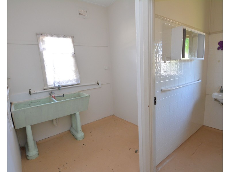 4 Crossland Street, Carnarvon WA 6701