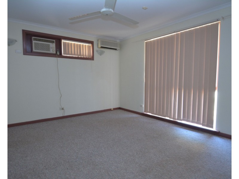 43 Wheelock Way, Carnarvon WA 6701