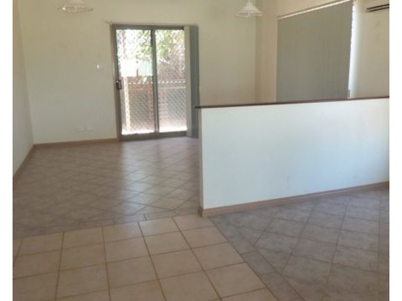 4/9 Finnerty Street, Carnarvon WA 6701