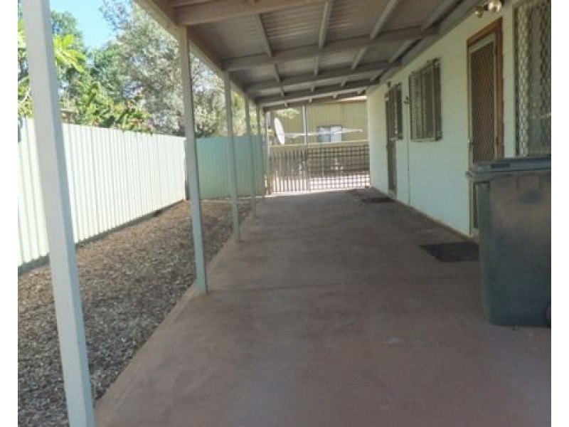 4/9 Finnerty Street, Carnarvon WA 6701