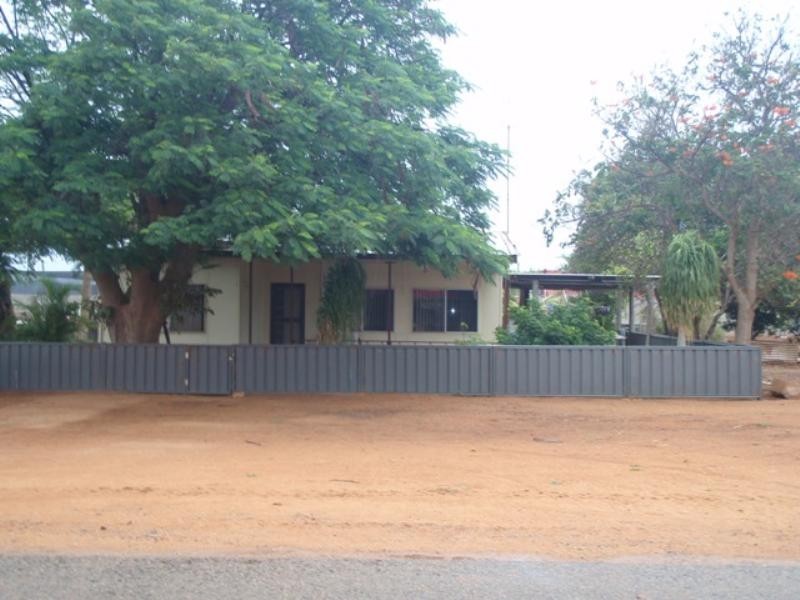 207 McGlades Road, Carnarvon WA 6701