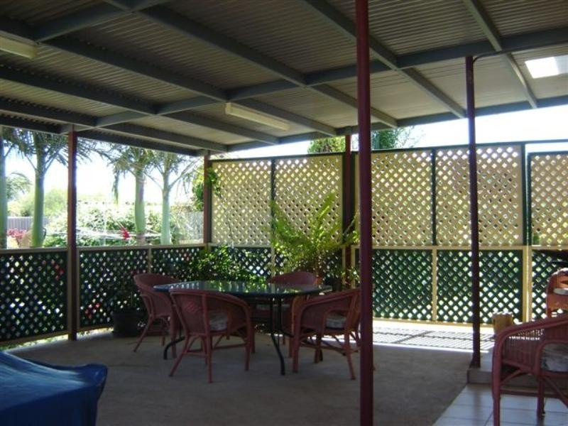 7 Dempster Road, Carnarvon WA 6701