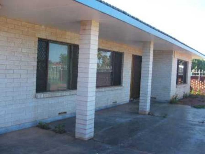 House 2, 4 Brown Street, Carnarvon WA 6701