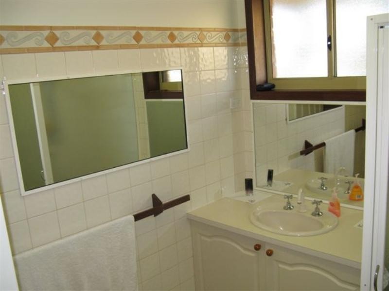 4 Meiklejohn Crescent, Carnarvon WA 6701