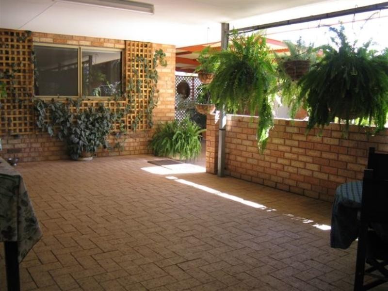 4 Meiklejohn Crescent, Carnarvon WA 6701