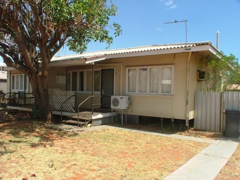 3A and B Richards Street, Carnarvon WA 6701