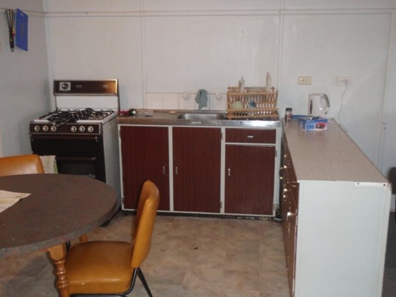 3A and B Richards Street, Carnarvon WA 6701