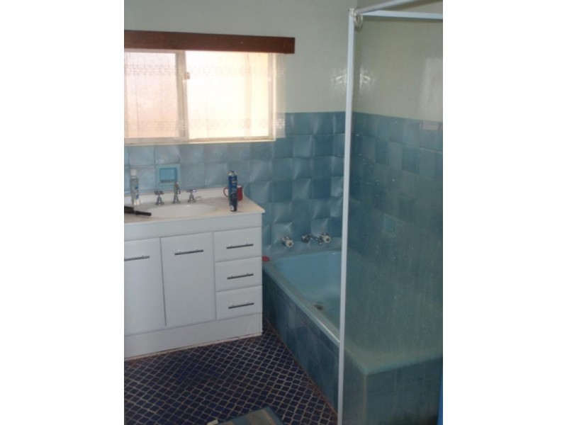 3 Kempton Way, Carnarvon WA 6701