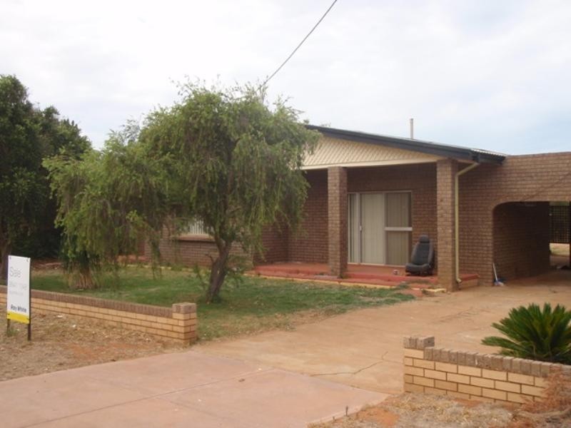 3 Kempton Way, Carnarvon WA 6701