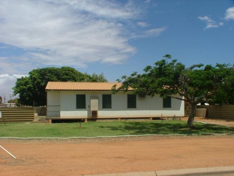 18 William Street, Carnarvon WA 6701