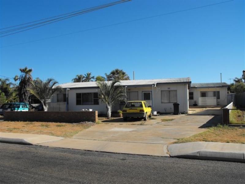 8 Richards Street, Carnarvon WA 6701