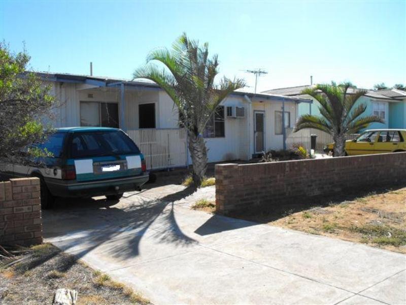 8 Richards Street, Carnarvon WA 6701