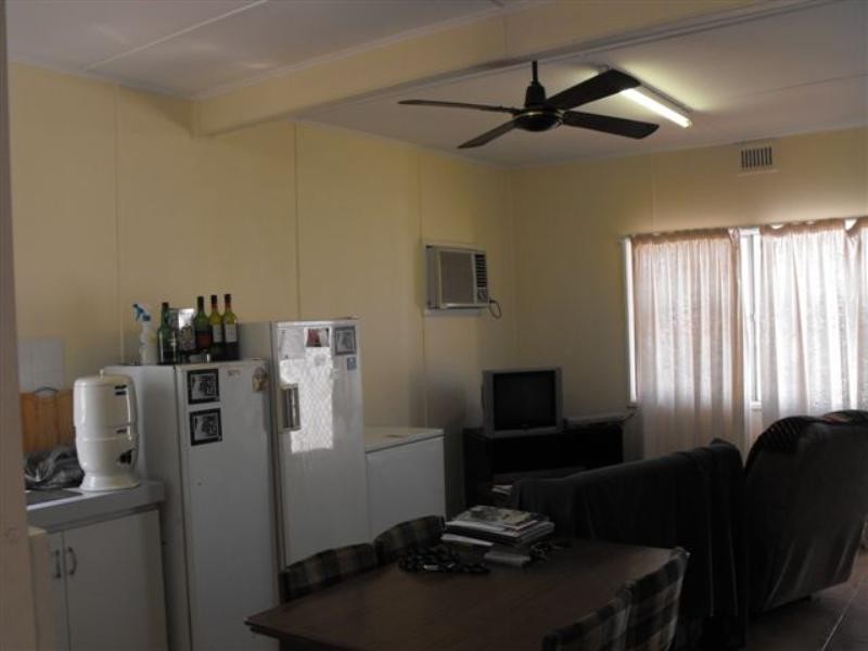 8 Richards Street, Carnarvon WA 6701