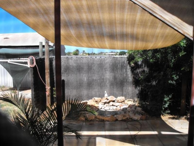 11 Saw Street, Carnarvon WA 6701