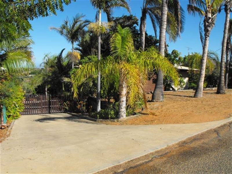 14 Craggs Court, Carnarvon WA 6701