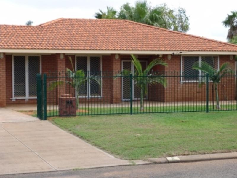 8 Newman Place, Carnarvon WA 6701