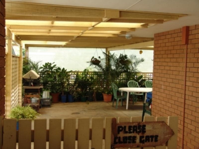 8 Newman Place, Carnarvon WA 6701