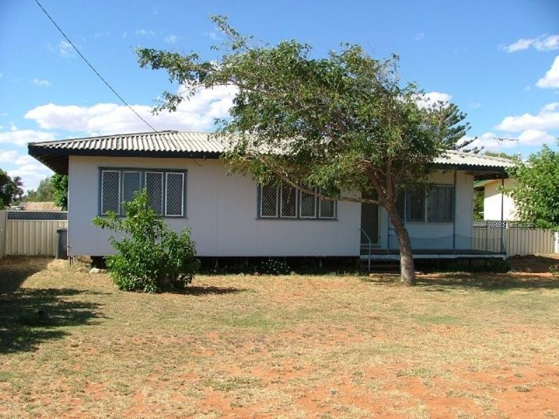 31 Carey Street, Carnarvon WA 6701