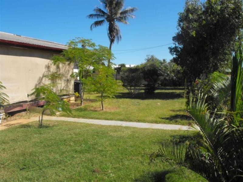 8 Hubble Street, Carnarvon WA 6701