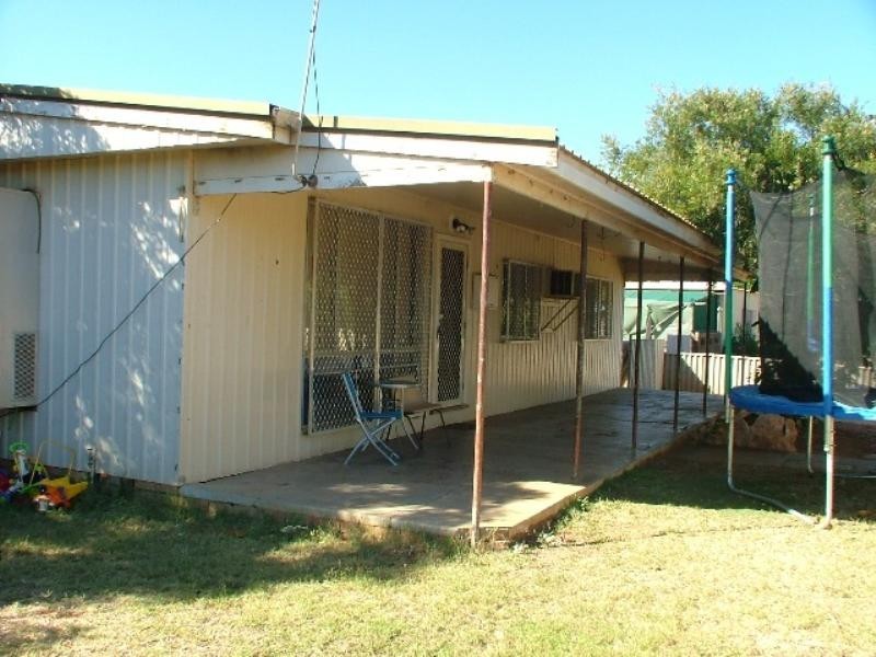 30 Wheelock Way, Carnarvon WA 6701