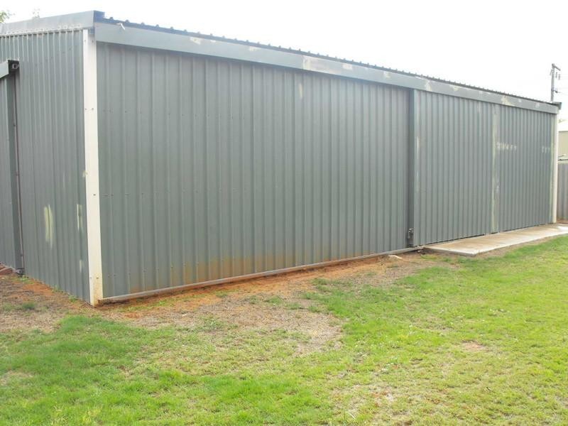 4 Young Street, Carnarvon WA 6701