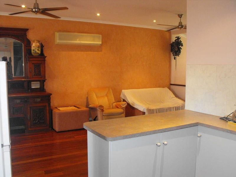 4 Young Street, Carnarvon WA 6701