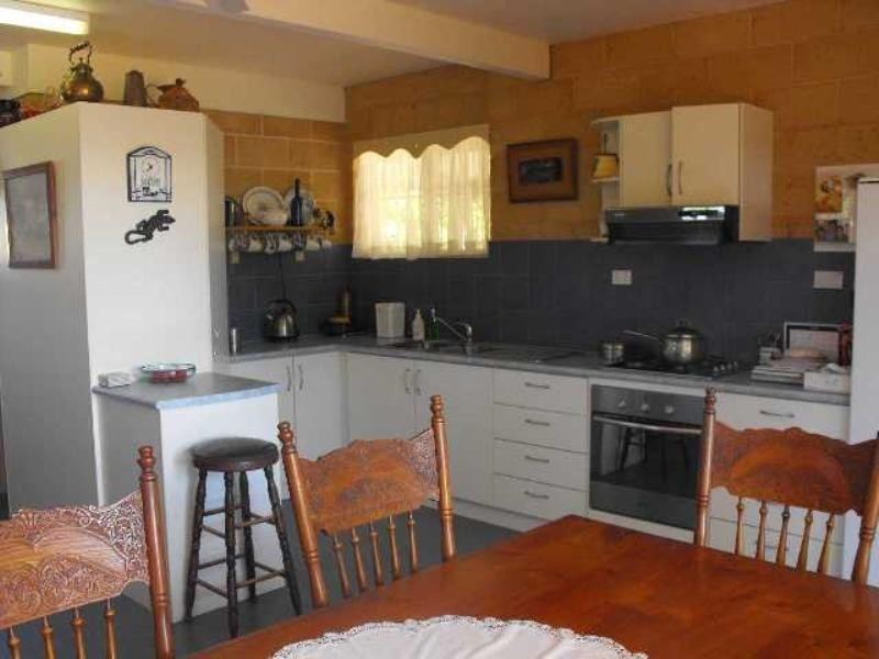 11 William Street, Carnarvon WA 6701