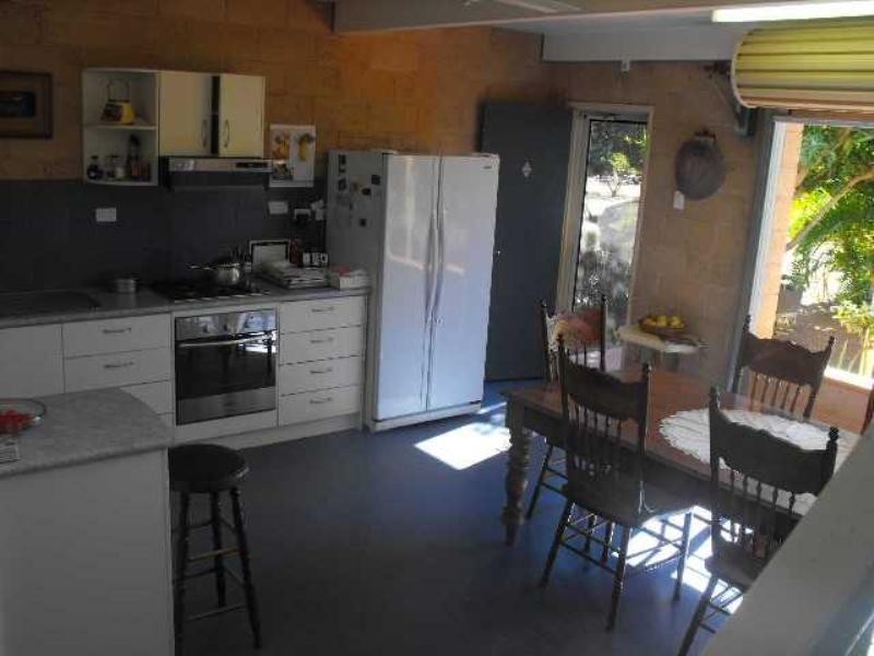 11 William Street, Carnarvon WA 6701