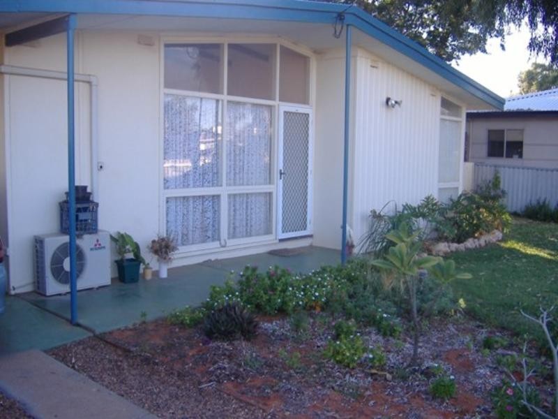 4 Richards Street, Carnarvon WA 6701